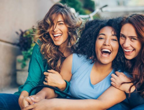 Cuidado: a felicidade também é contagiosa.